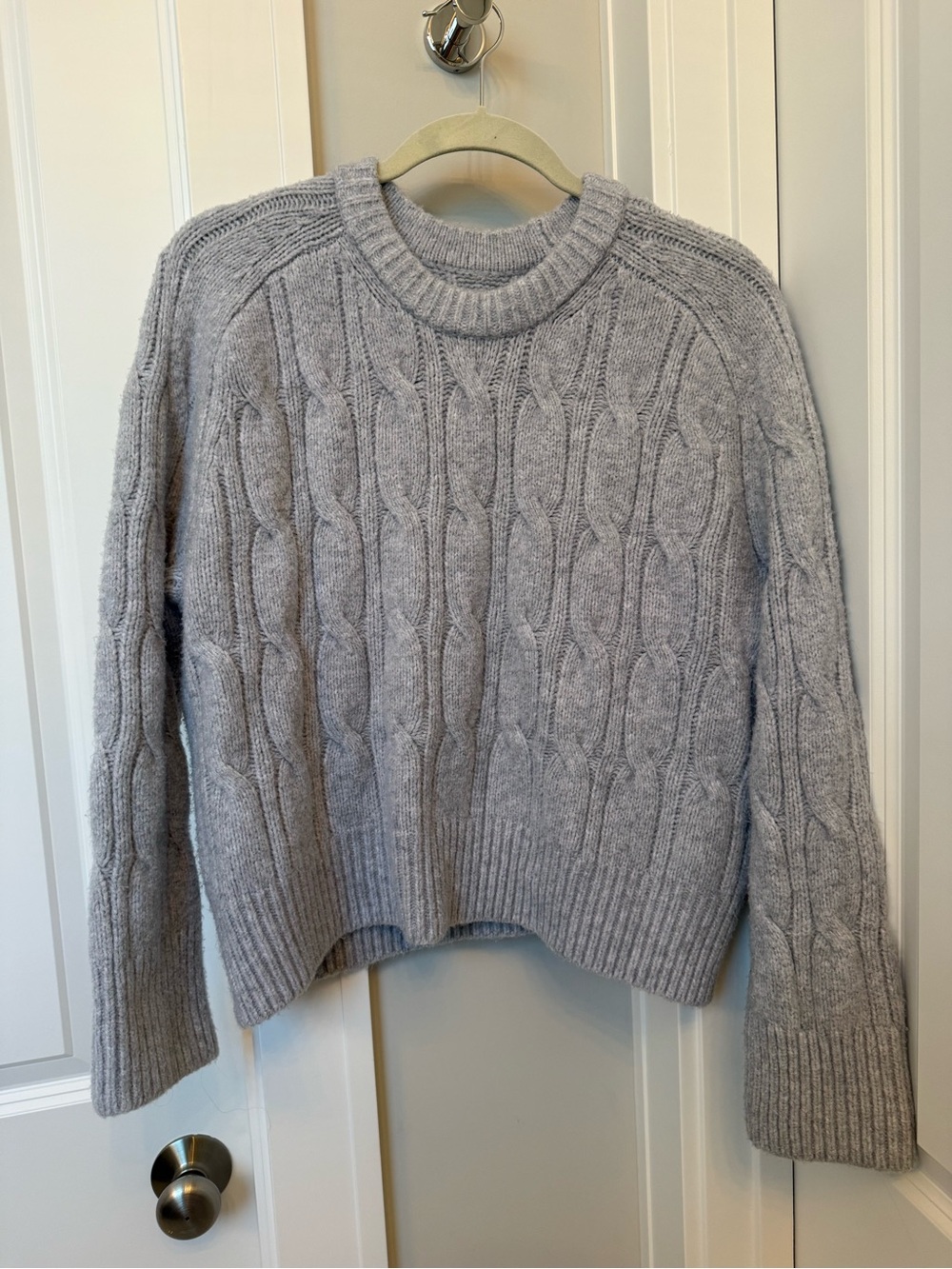 Abercrombie & Fitch Light Gray Cable Knit Crewneck Sweater